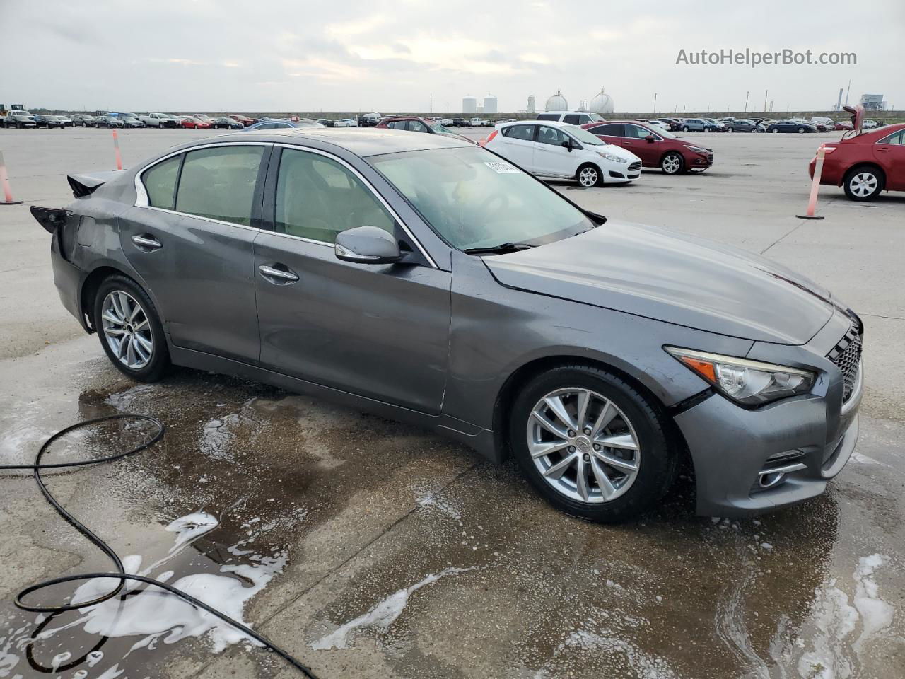 2014 Infiniti Q50 Base Silver vin: JN1BV7AR8EM684864