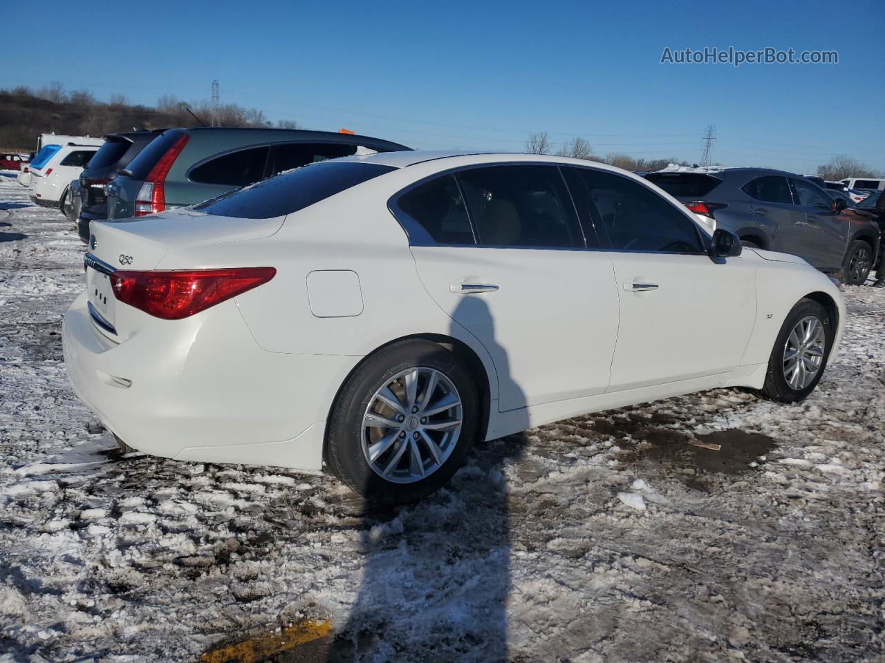 2015 Infiniti Q50 Base White vin: JN1BV7AR8FM415927