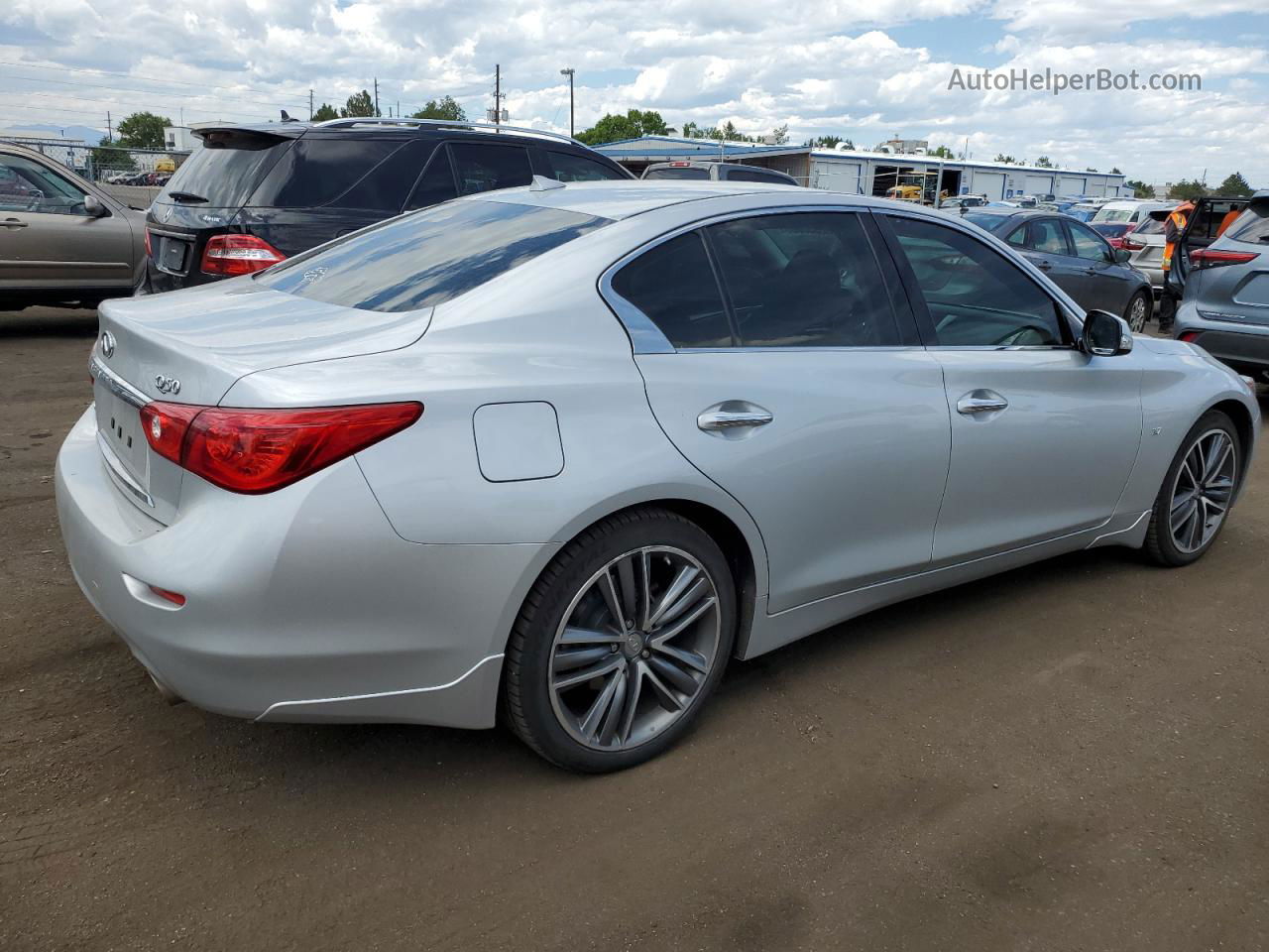 2014 Infiniti Q50 Base Silver vin: JN1BV7AR9EM707195