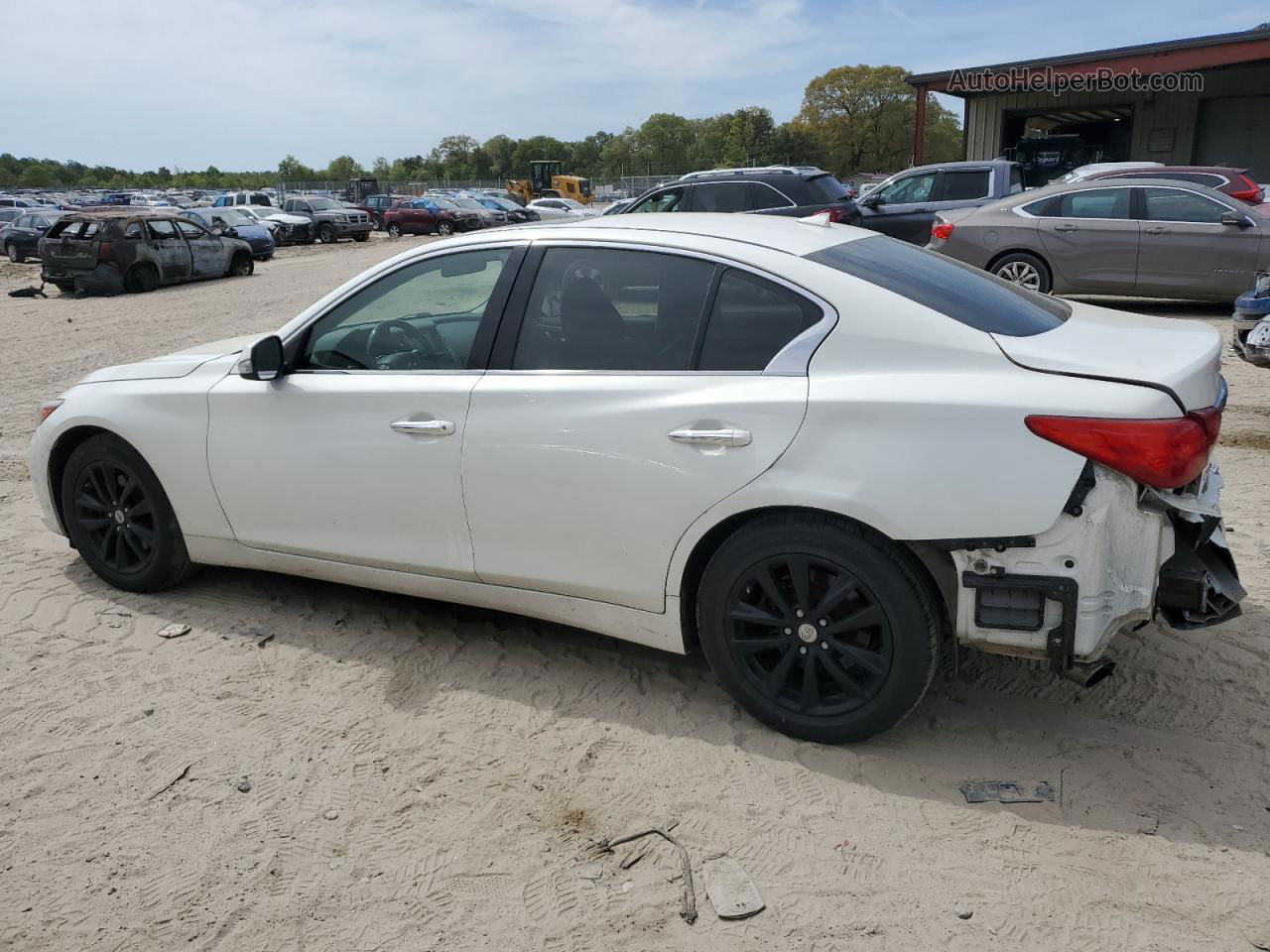 2015 Infiniti Q50 Base White vin: JN1BV7AR9FM399480