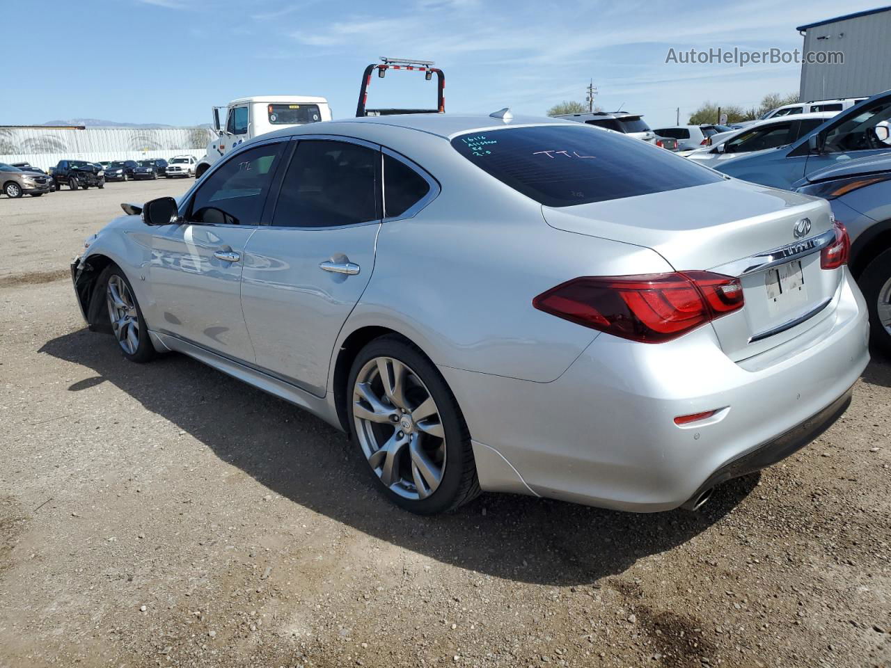 2016 Infiniti Q70 3.7 Silver vin: JN1BY1AP4GM221223