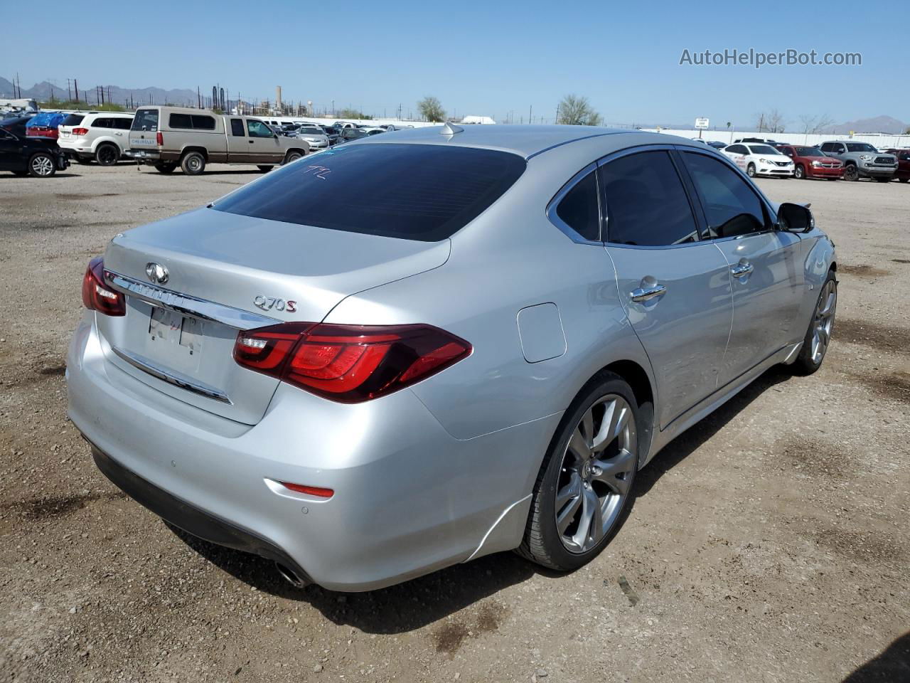 2016 Infiniti Q70 3.7 Silver vin: JN1BY1AP4GM221223