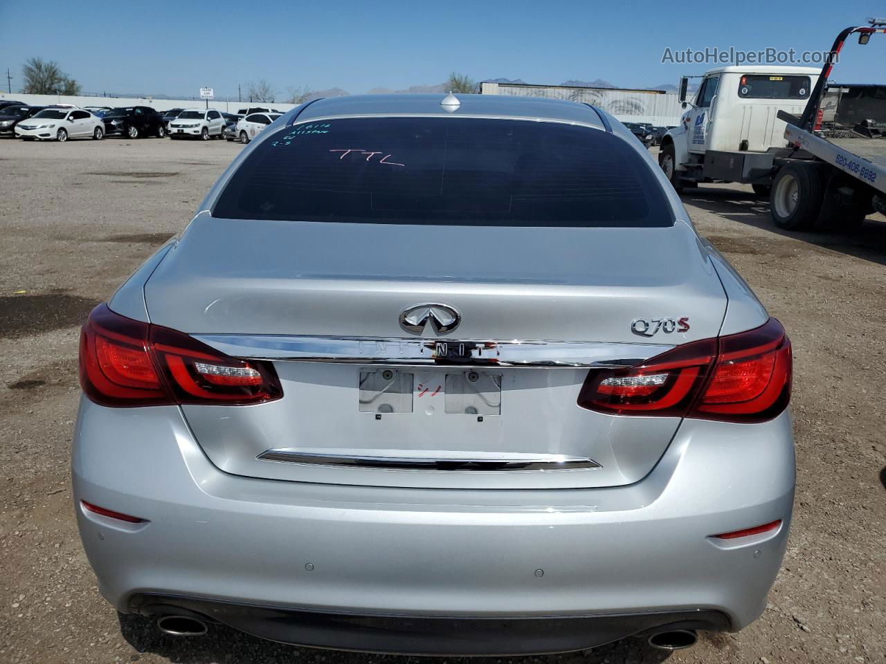 2016 Infiniti Q70 3.7 Silver vin: JN1BY1AP4GM221223