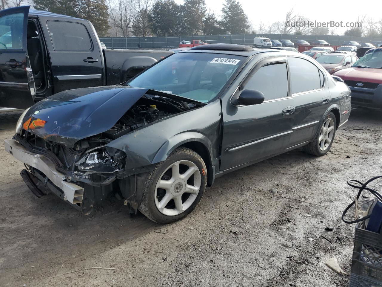 2000 Nissan Maxima Gle Charcoal vin: JN1CA31A3YT026351