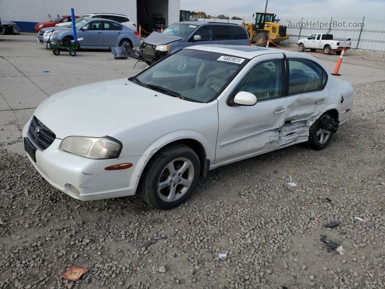 2000 Nissan Maxima Gle White vin: JN1CA31A8YT218445