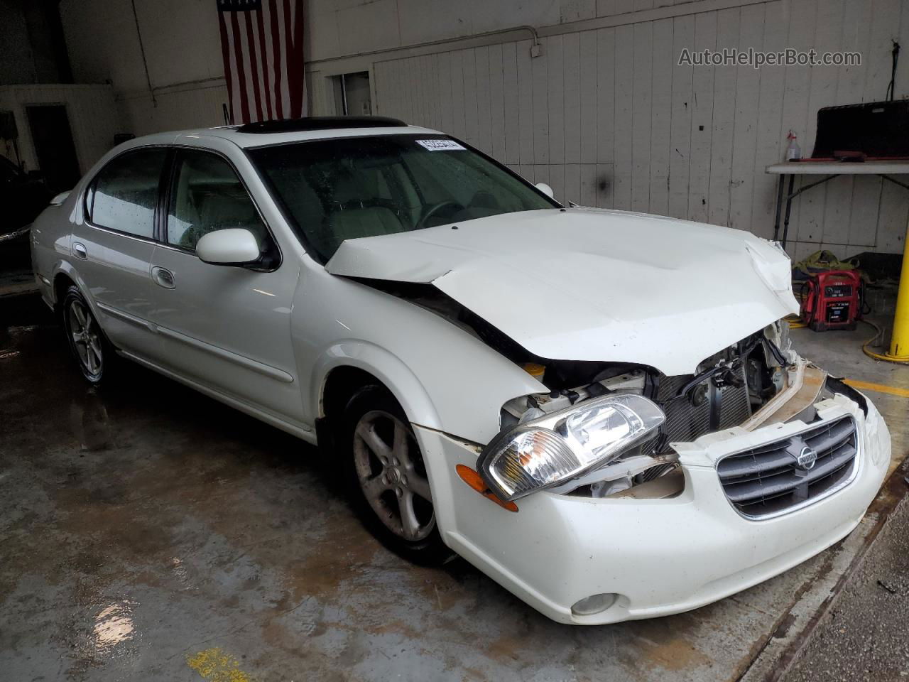 2000 Nissan Maxima Gle White vin: JN1CA31D2YT557826