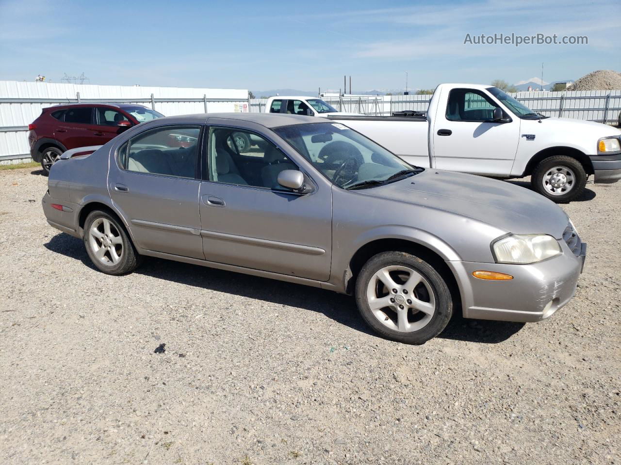 2000 Nissan Maxima Gle Серебряный vin: JN1CA31D2YT724590