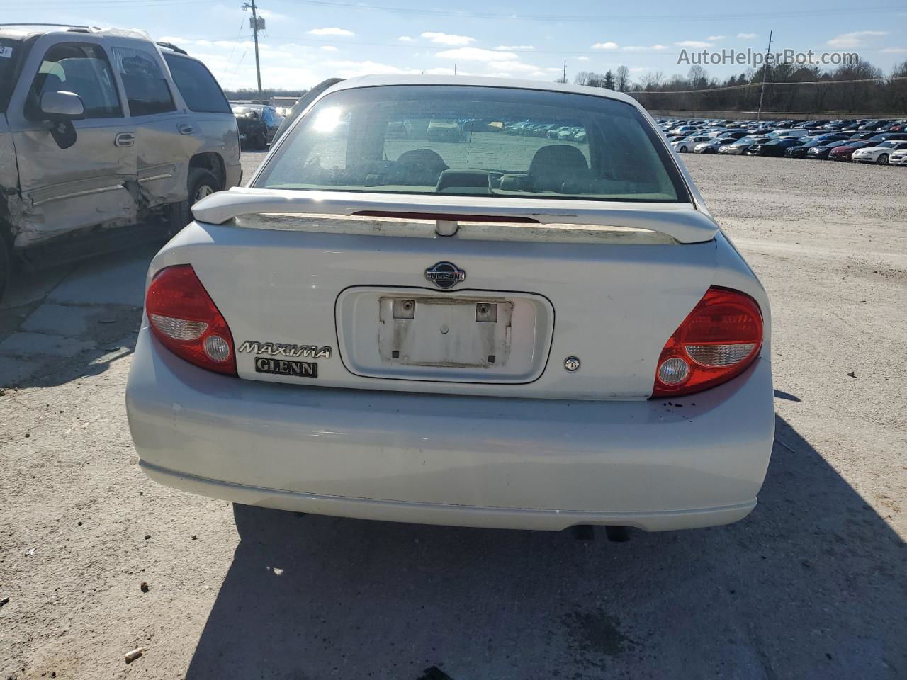 2000 Nissan Maxima Gle White vin: JN1CA31D3YT512474