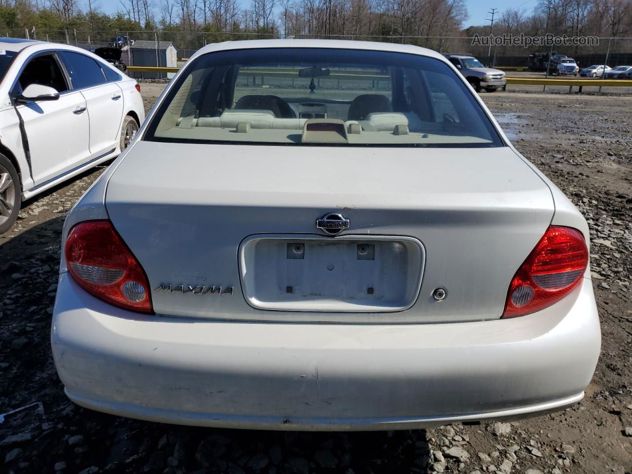 2000 Nissan Maxima Gle White vin: JN1CA31D3YT741429