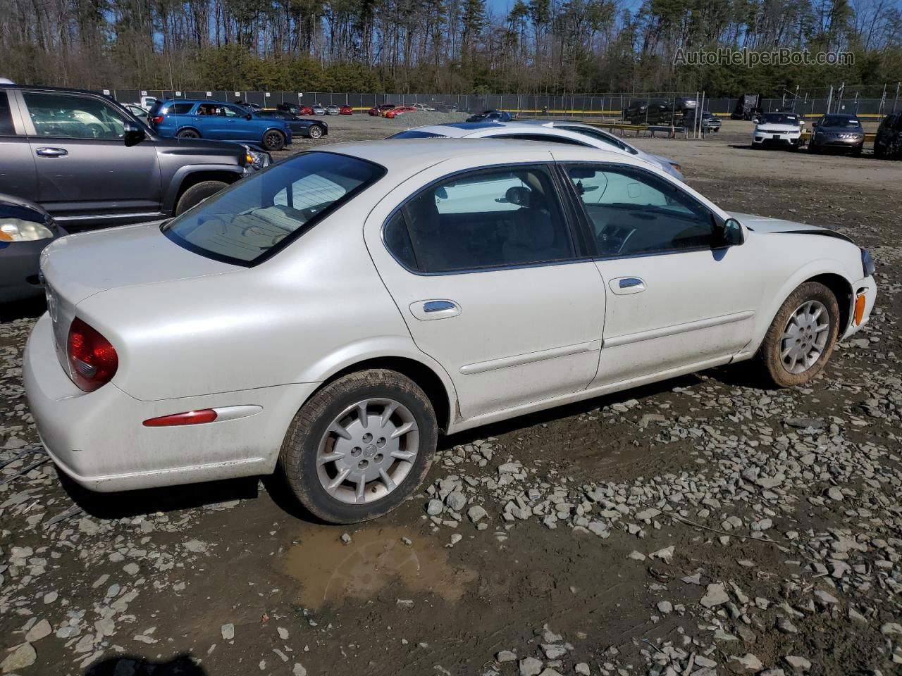 2000 Nissan Maxima Gle White vin: JN1CA31D3YT741429