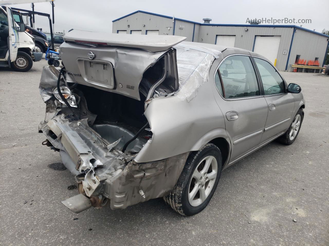 2000 Nissan Maxima Gle Silver vin: JN1CA31D3YT751328