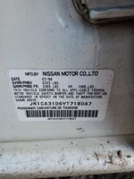 2000 Nissan Maxima Gle White vin: JN1CA31D6YT718047