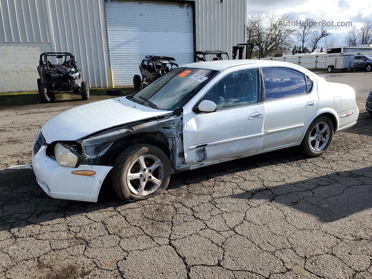 2000 Nissan Maxima Gle White vin: JN1CA31D6YT718047