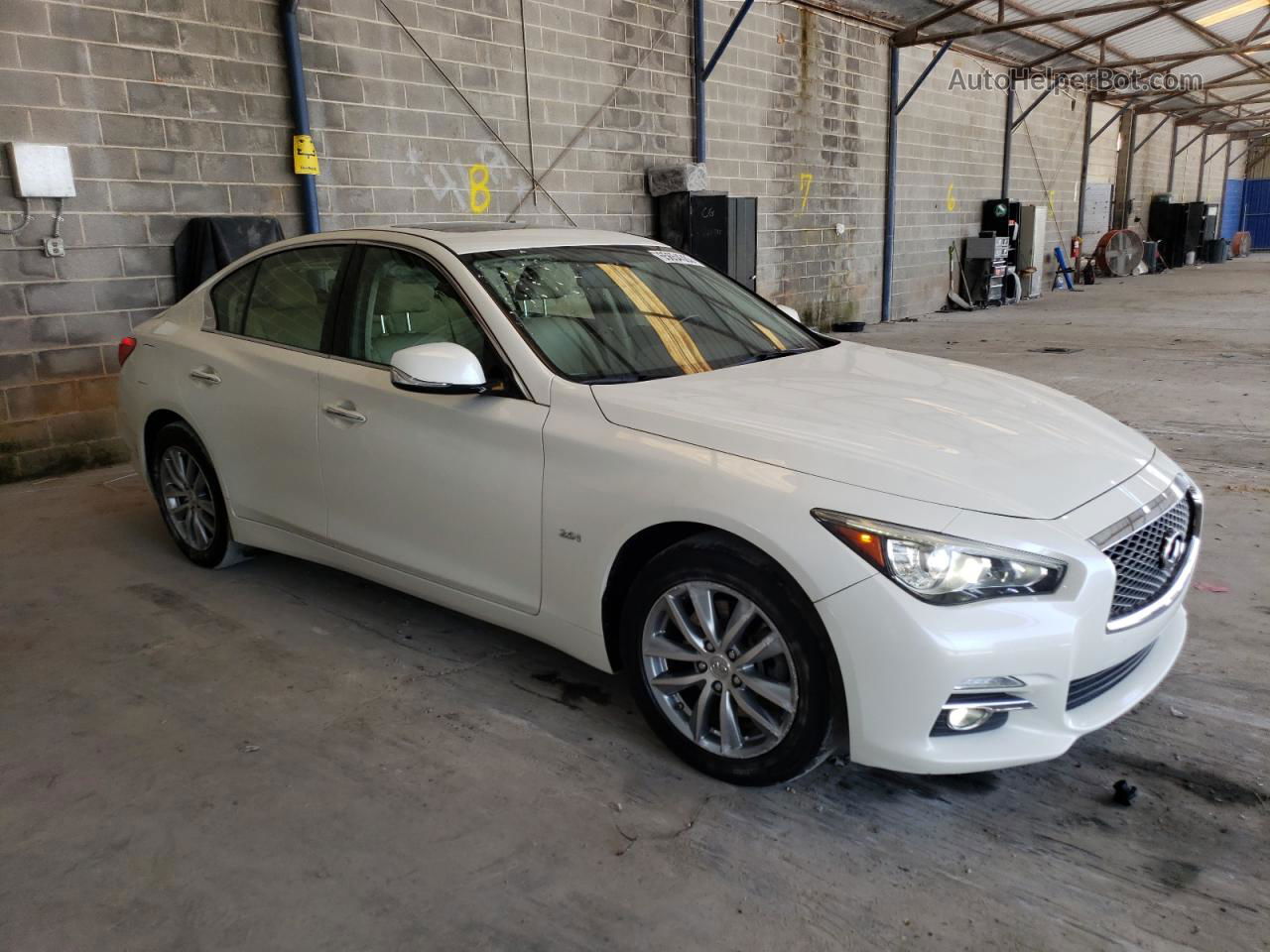 2016 Infiniti Q50 Base White vin: JN1CV7AP4GM201599