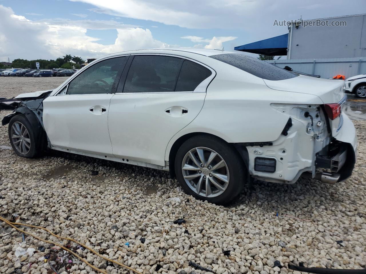 2016 Infiniti Q50 Base White vin: JN1CV7AP6GM201782