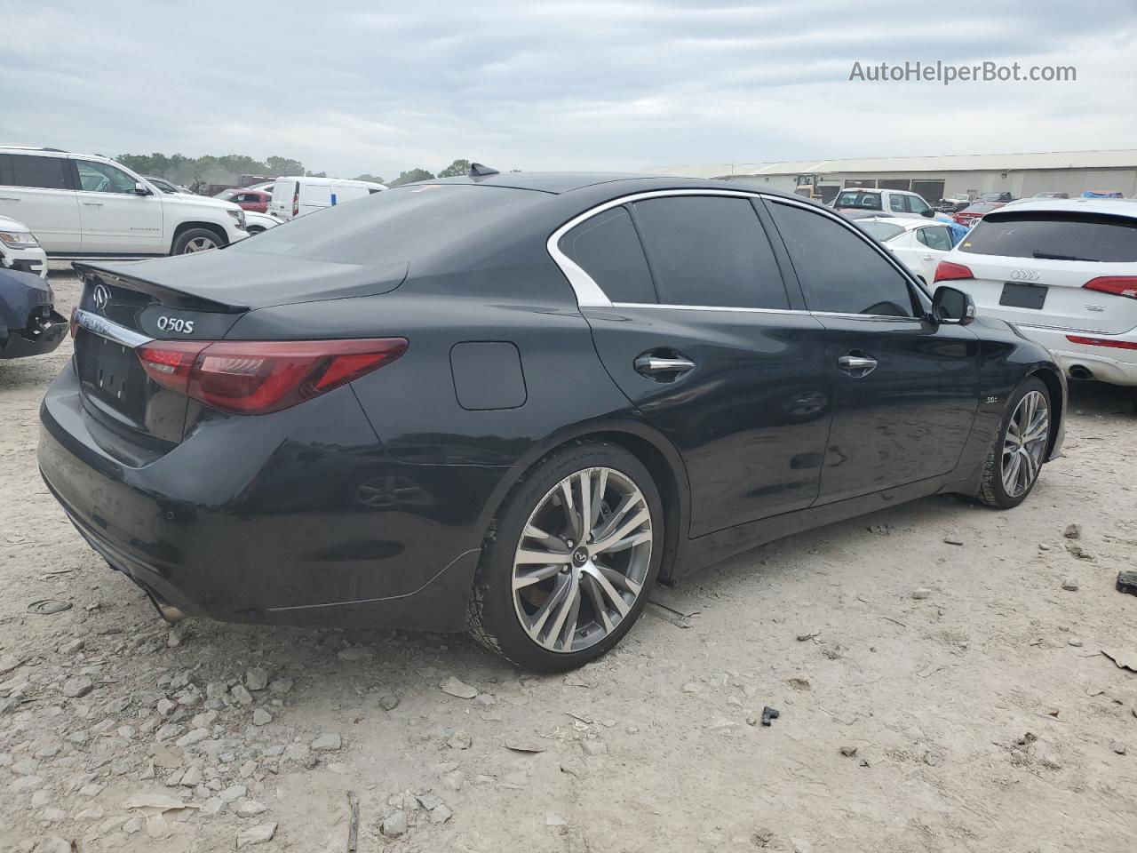 2018 Infiniti Q50 Luxe Black vin: JN1EV7AP0JM354612