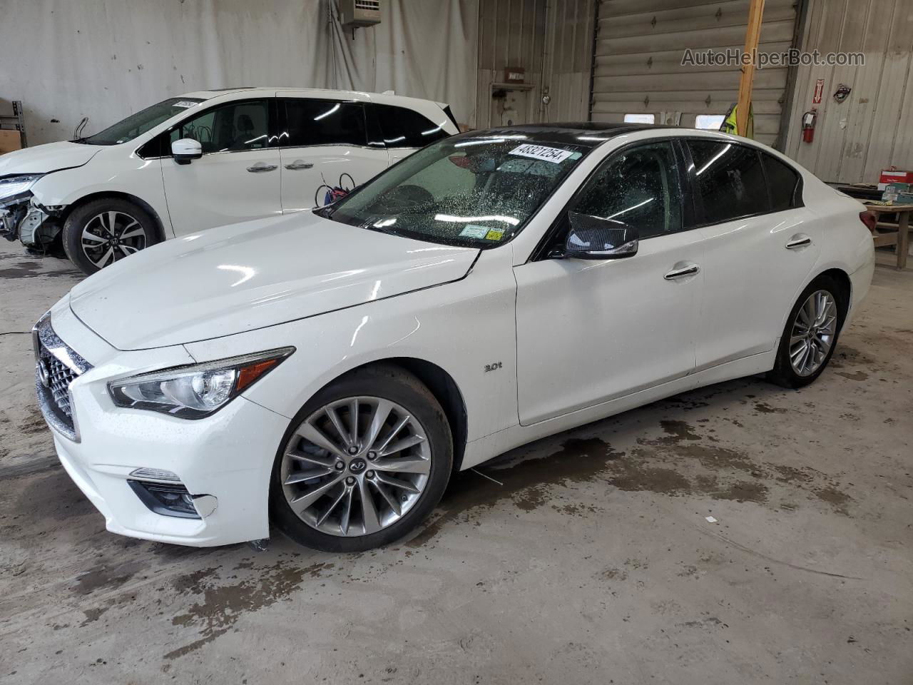 2018 Infiniti Q50 Luxe White vin: JN1EV7AP0JM363455