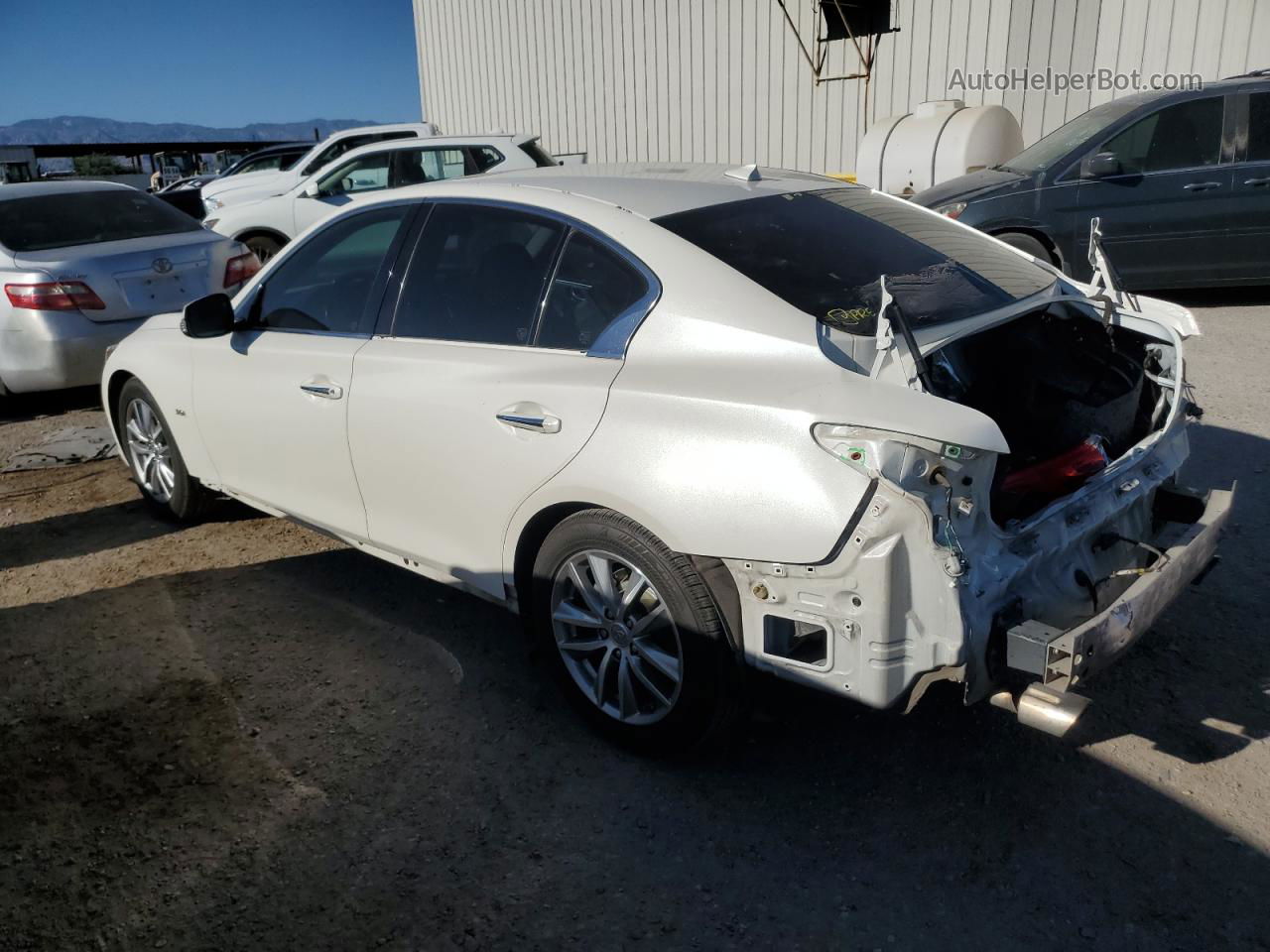 2016 Infiniti Q50 Premium White vin: JN1EV7AP1GM305766