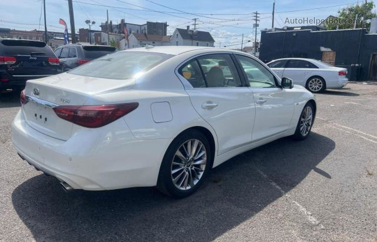 2018 Infiniti Q50 Luxe White vin: JN1EV7AP1JM358037