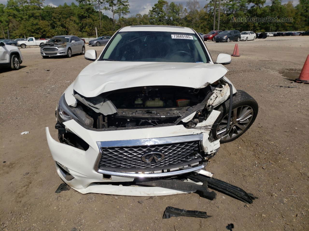 2018 Infiniti Q50 Luxe White vin: JN1EV7AP1JM360600