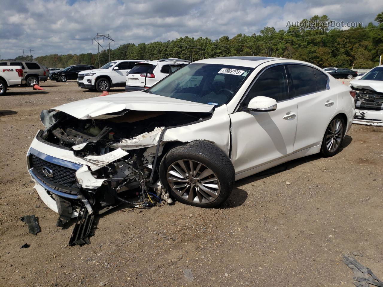 2018 Infiniti Q50 Luxe White vin: JN1EV7AP1JM360600