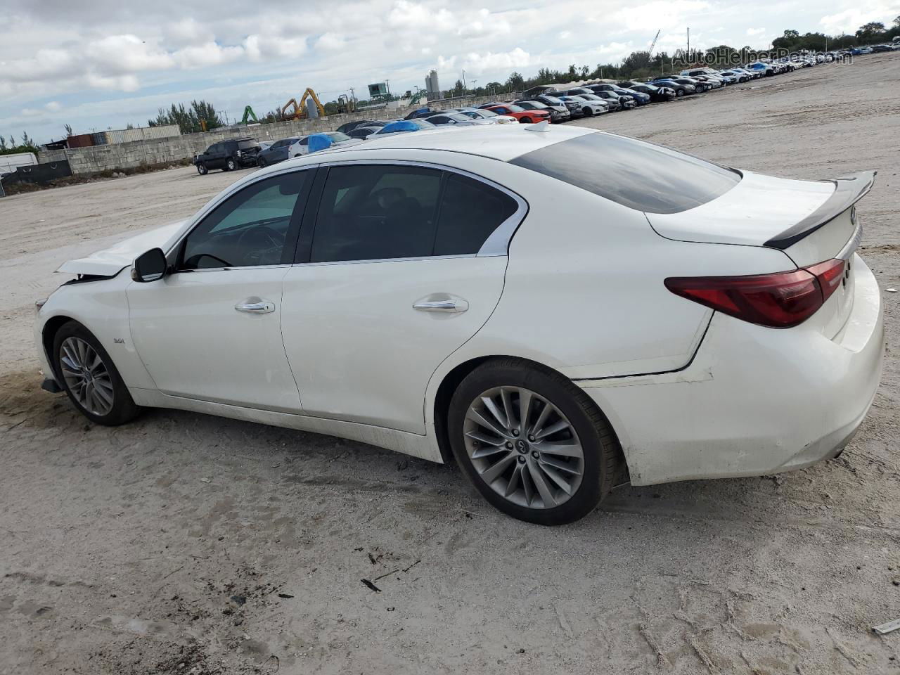 2019 Infiniti Q50 Luxe White vin: JN1EV7AP1KM515549