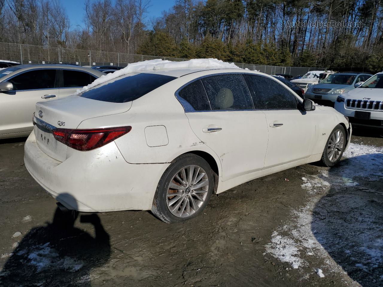 2019 Infiniti Q50 Luxe White vin: JN1EV7AP1KM543741