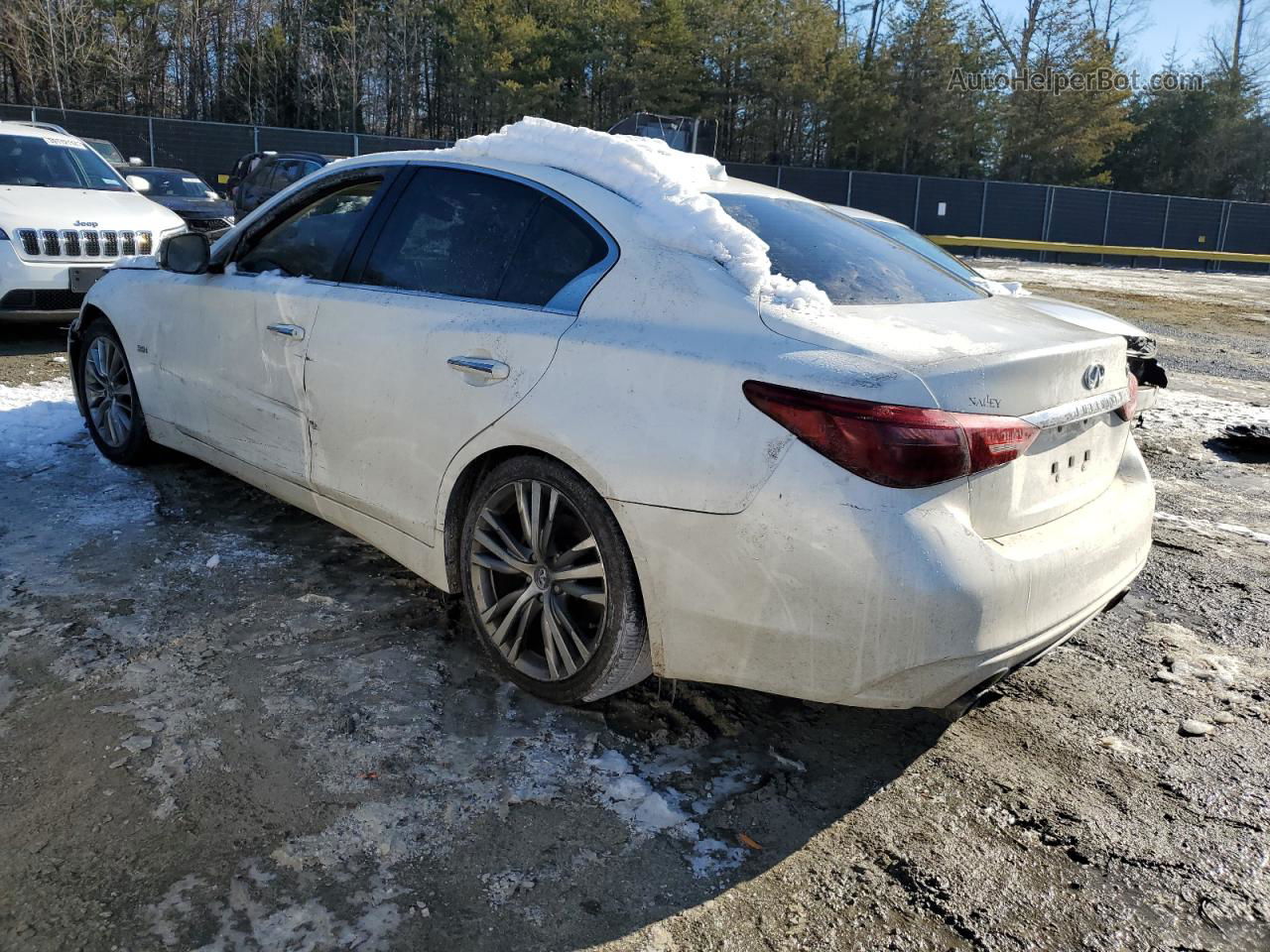 2019 Infiniti Q50 Luxe White vin: JN1EV7AP1KM543741