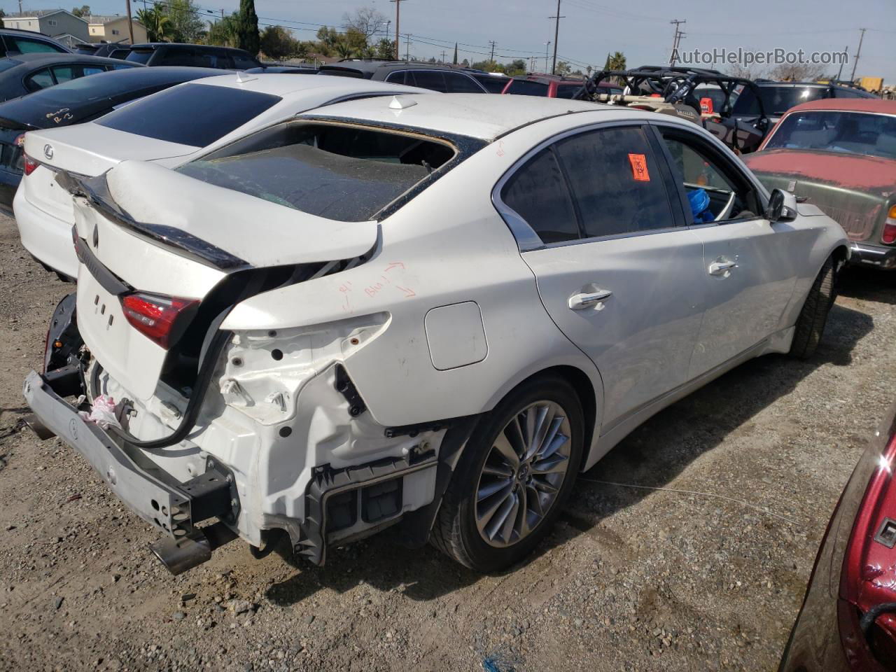 2018 Infiniti Q50 Luxe Белый vin: JN1EV7AP2JM354188