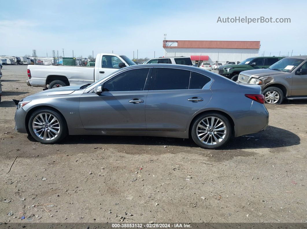 2019 Infiniti Q50 3.0t Luxe Серебряный vin: JN1EV7AP2KM515639