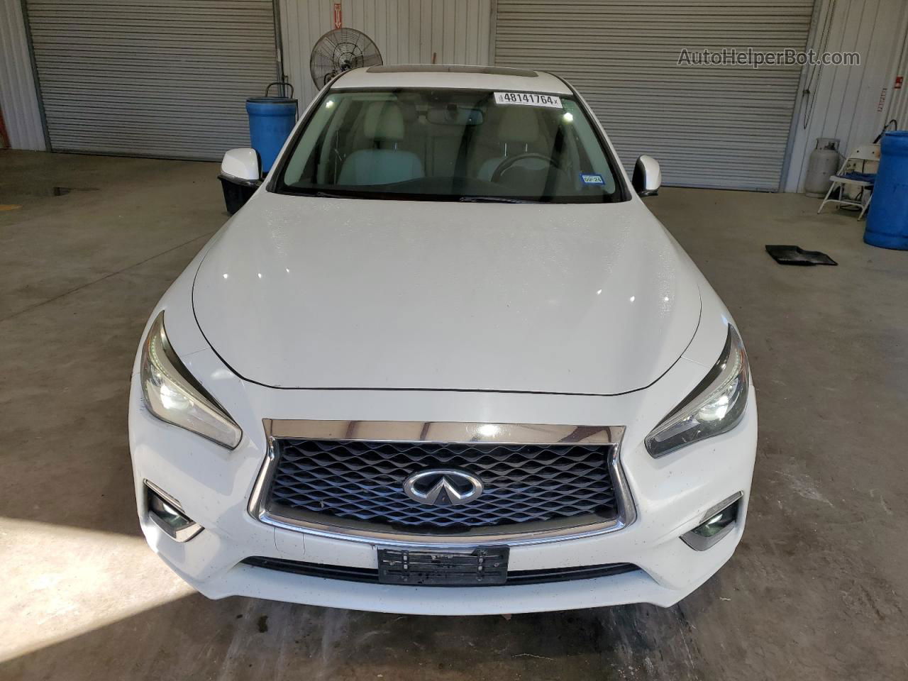 2018 Infiniti Q50 Luxe White vin: JN1EV7AP3JM352921