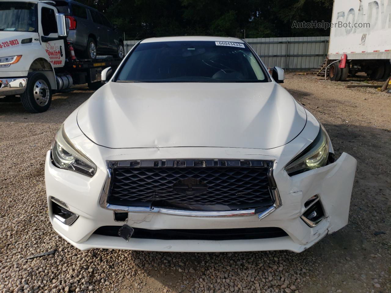 2018 Infiniti Q50 Luxe Белый vin: JN1EV7AP3JM353941