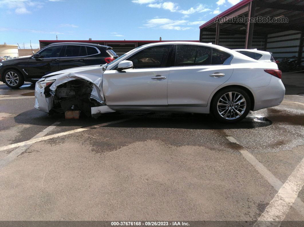 2018 Infiniti Q50 3.0t Luxe Silver vin: JN1EV7AP3JM357083