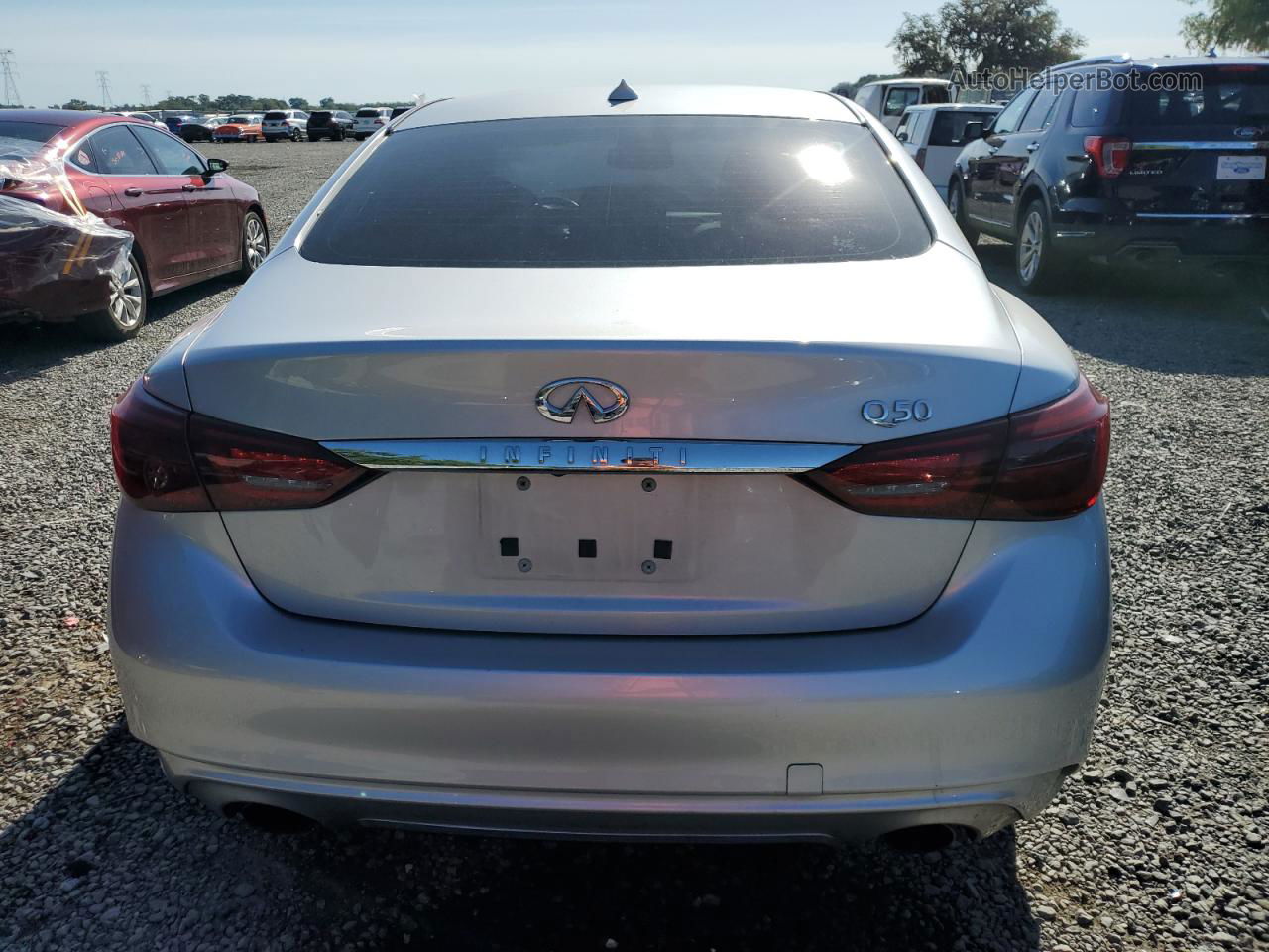 2018 Infiniti Q50 Luxe Серебряный vin: JN1EV7AP3JM365376