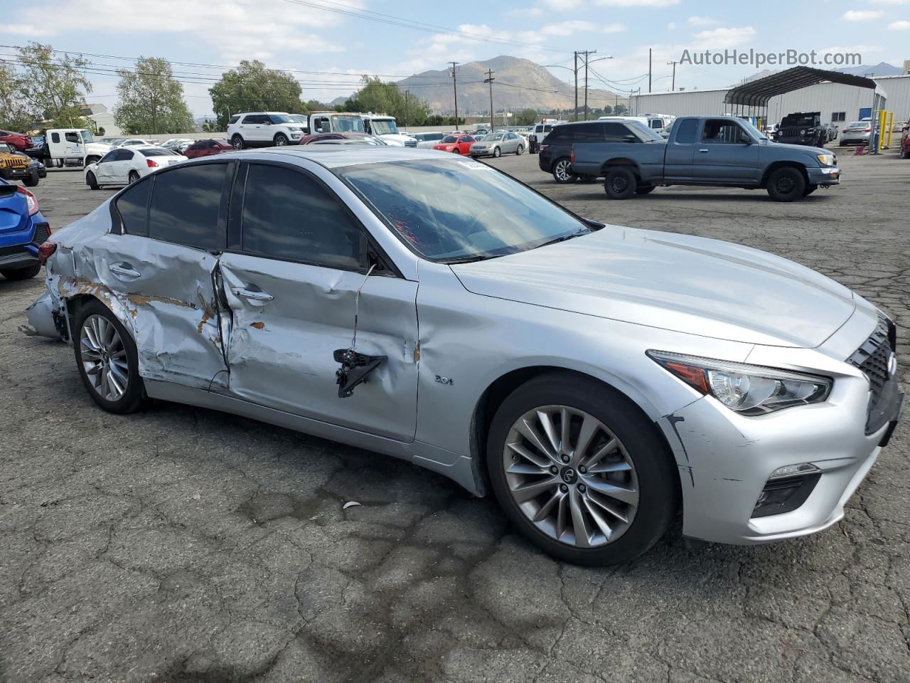 2019 Infiniti Q50 Luxe Silver vin: JN1EV7AP3KM542719