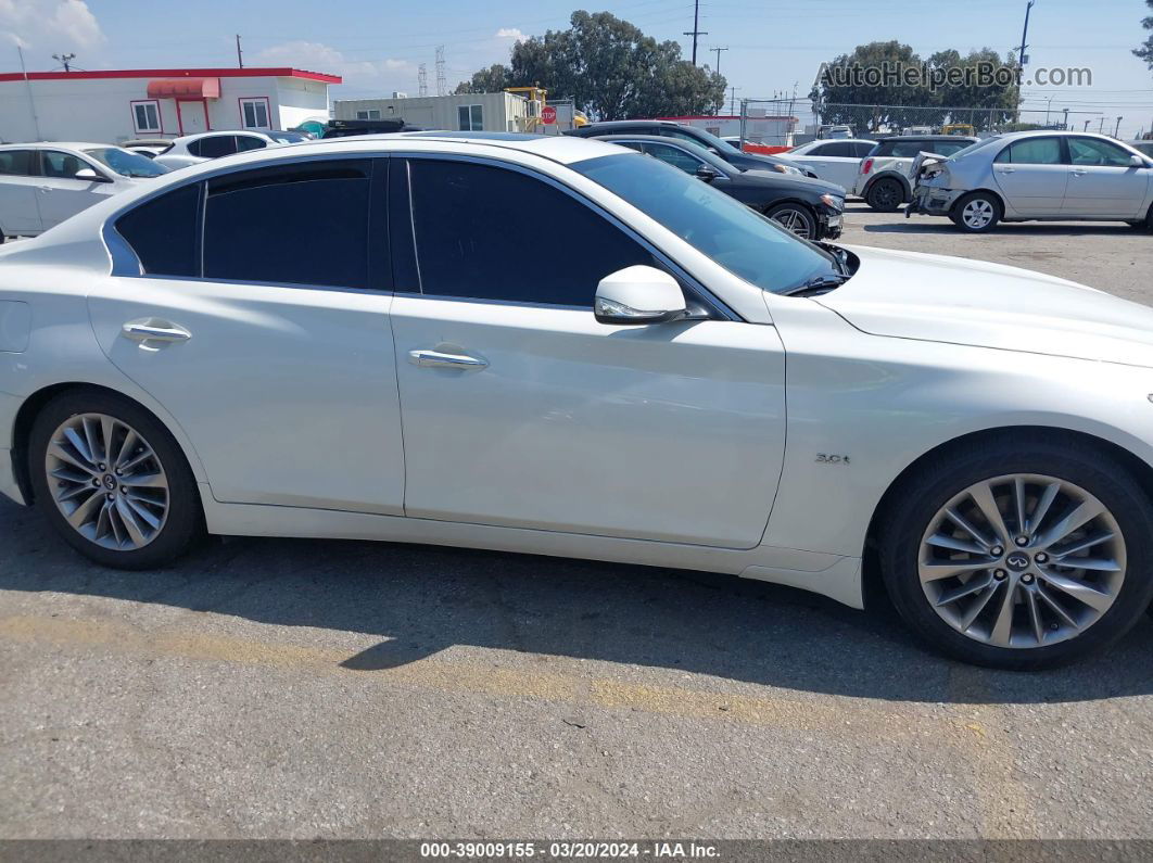 2018 Infiniti Q50 3.0t Luxe White vin: JN1EV7AP4JM351177