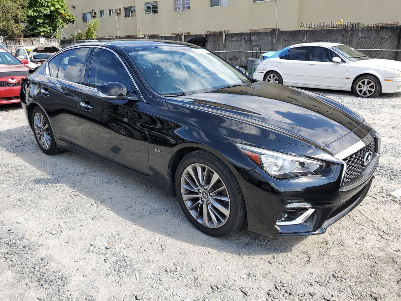 2018 Infiniti Q50 Luxe Черный vin: JN1EV7AP4JM351373