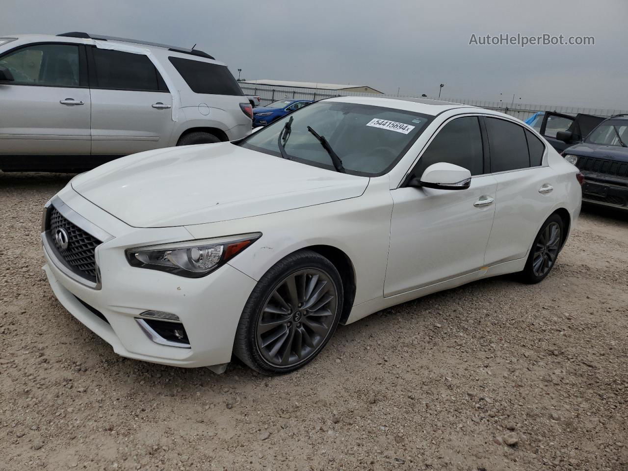 2018 Infiniti Q50 Luxe Белый vin: JN1EV7AP4JM361983