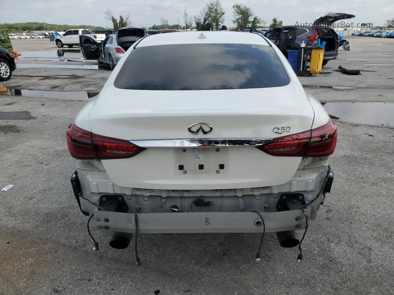 2018 Infiniti Q50 Luxe White vin: JN1EV7AP4JM364298