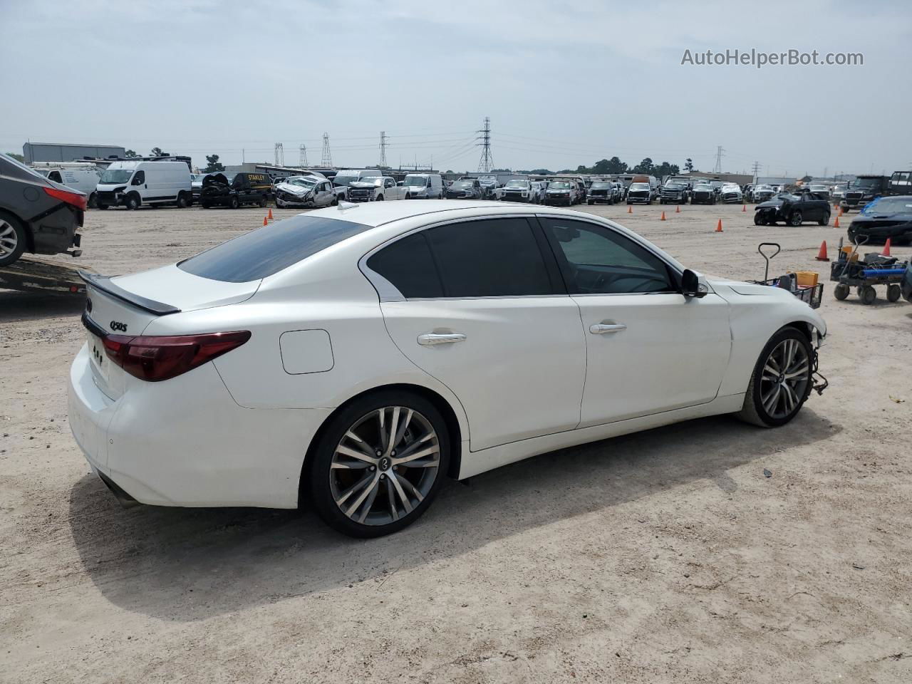 2019 Infiniti Q50 Luxe White vin: JN1EV7AP4KM511415