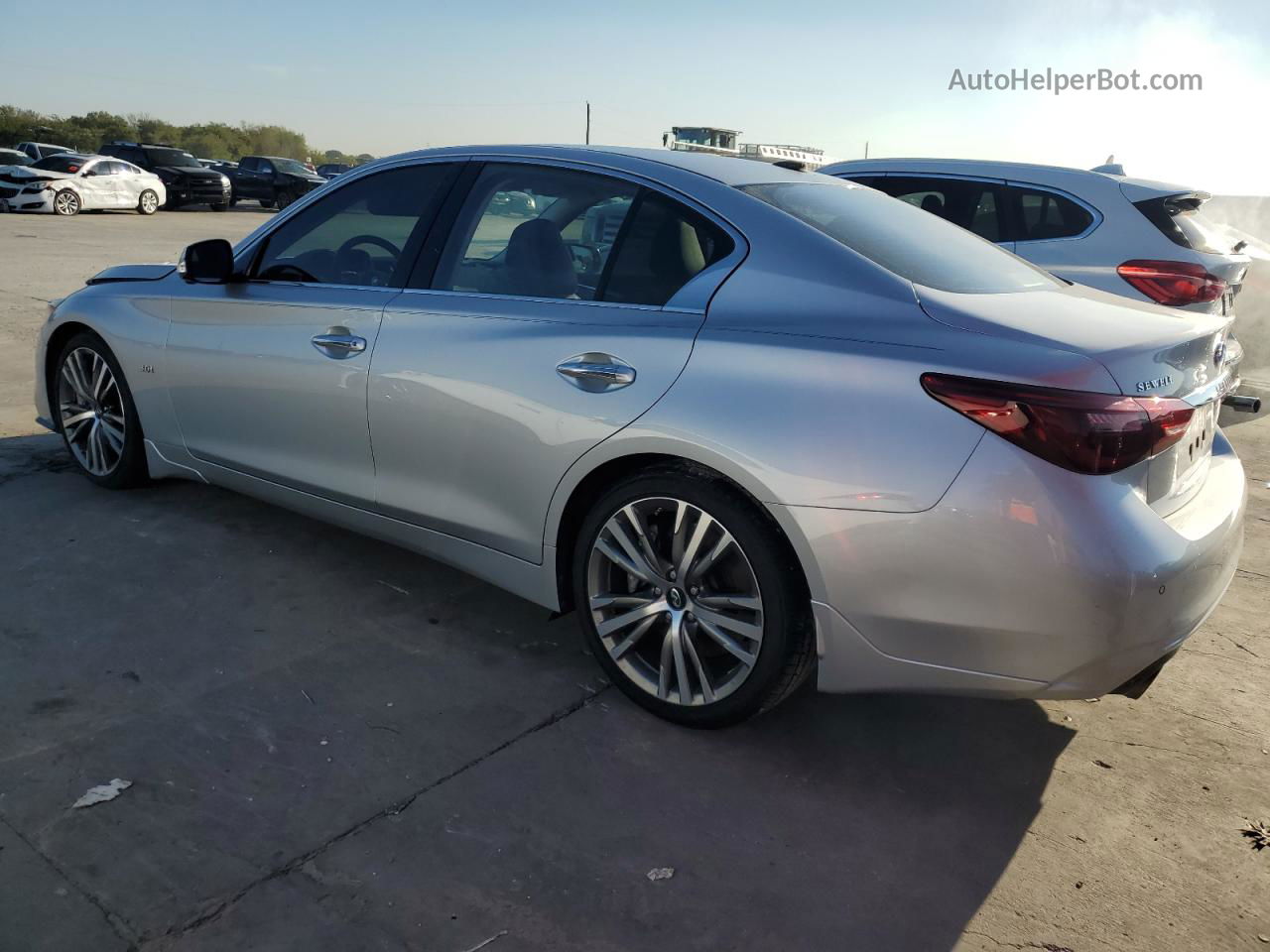 2019 Infiniti Q50 Luxe Silver vin: JN1EV7AP4KM512709