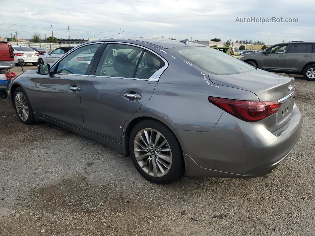 2019 Infiniti Q50 Luxe Silver vin: JN1EV7AP4KM513178