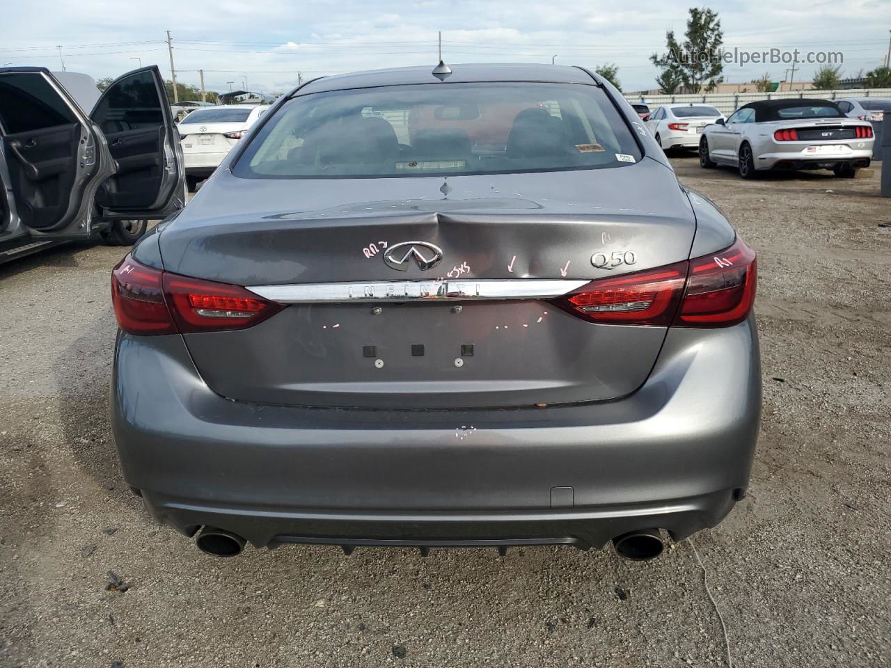 2019 Infiniti Q50 Luxe Серебряный vin: JN1EV7AP4KM513178