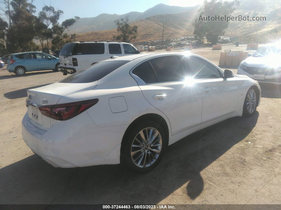 2019 Infiniti Q50 3.0t Luxe White vin: JN1EV7AP4KM515321