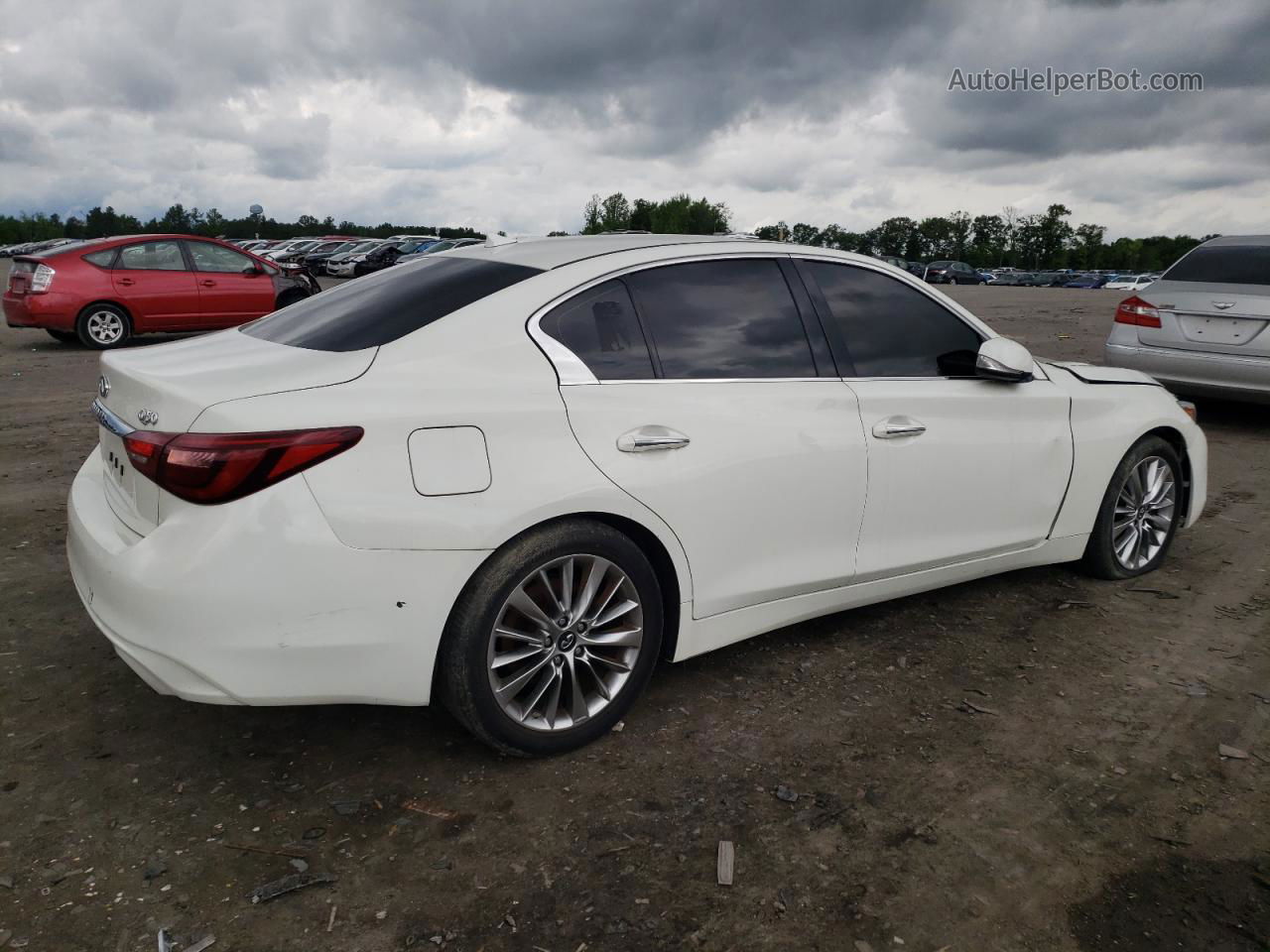 2018 Infiniti Q50 Luxe White vin: JN1EV7AP5JM363225