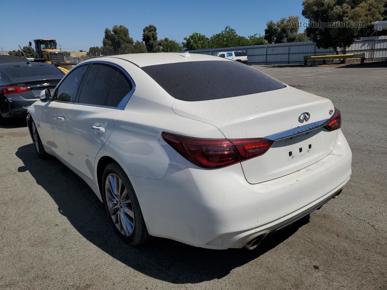 2018 Infiniti Q50 Luxe White vin: JN1EV7AP5JM363399