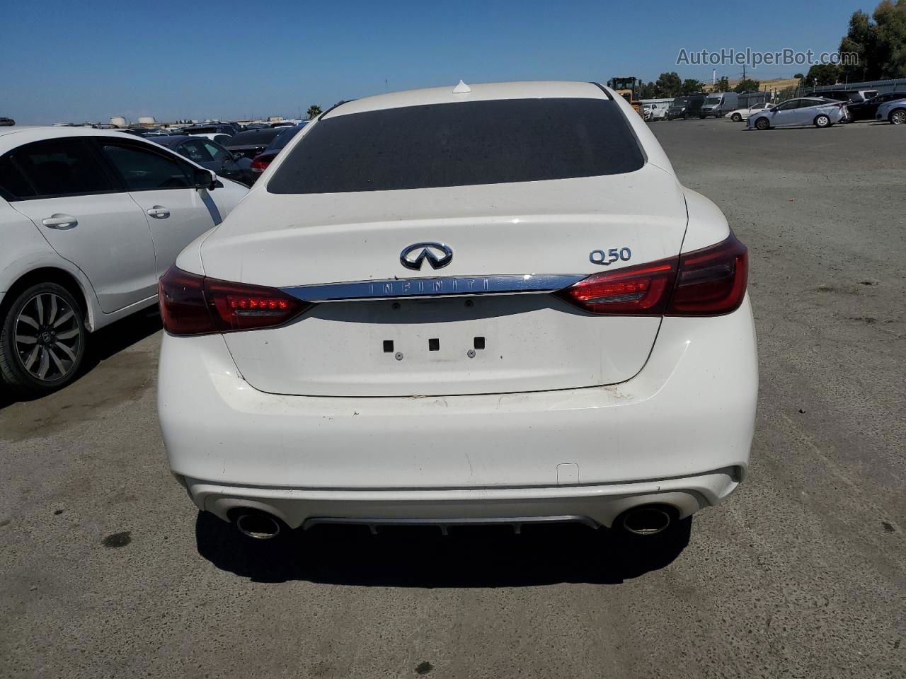 2018 Infiniti Q50 Luxe White vin: JN1EV7AP5JM363399