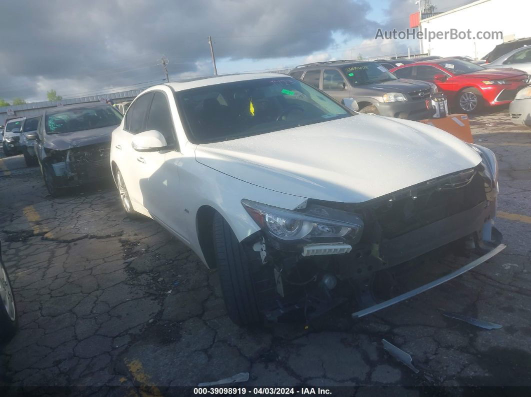 2018 Infiniti Q50 3.0t Luxe White vin: JN1EV7AP6JM360737