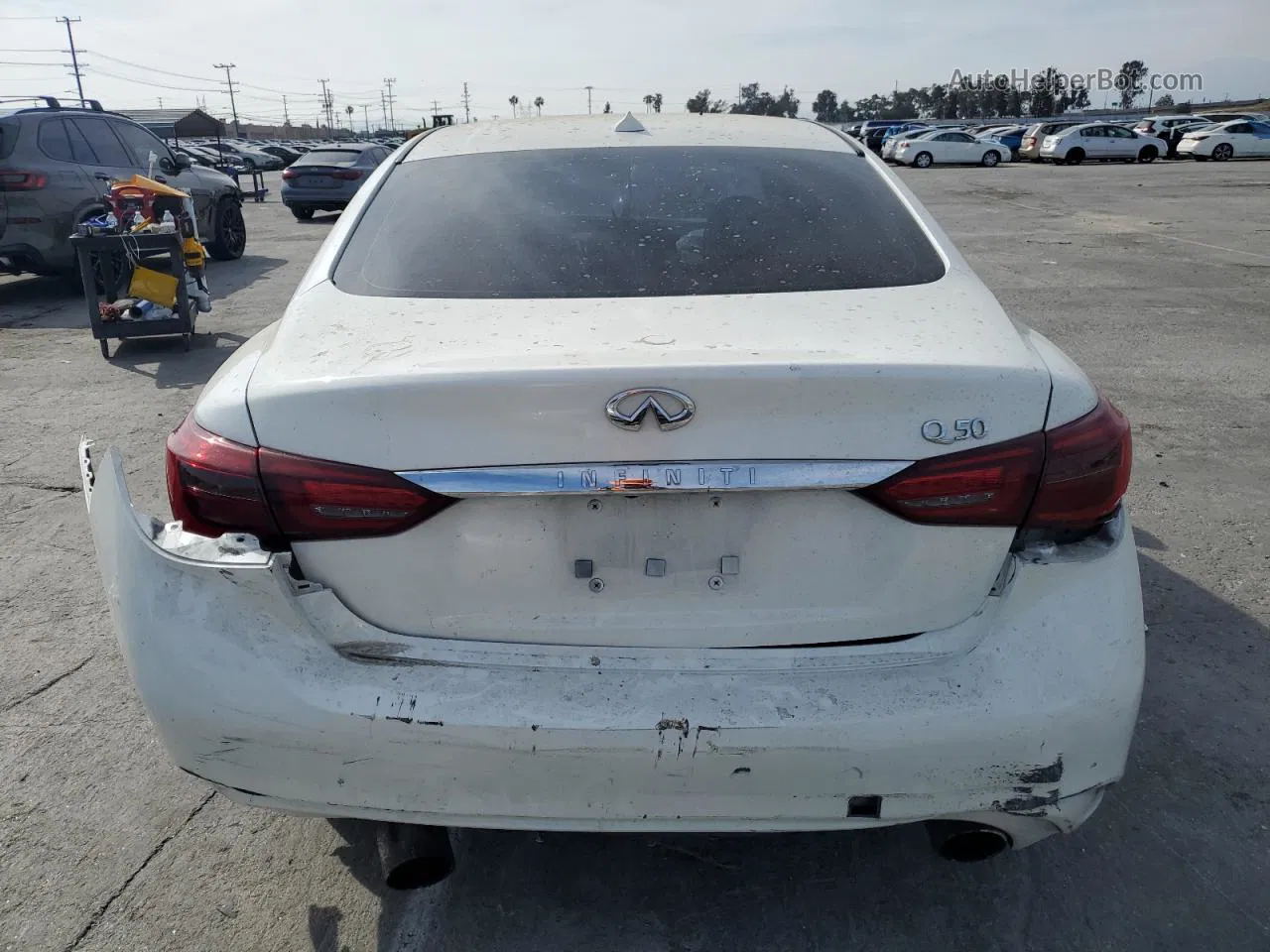 2019 Infiniti Q50 Luxe White vin: JN1EV7AP6KM543704