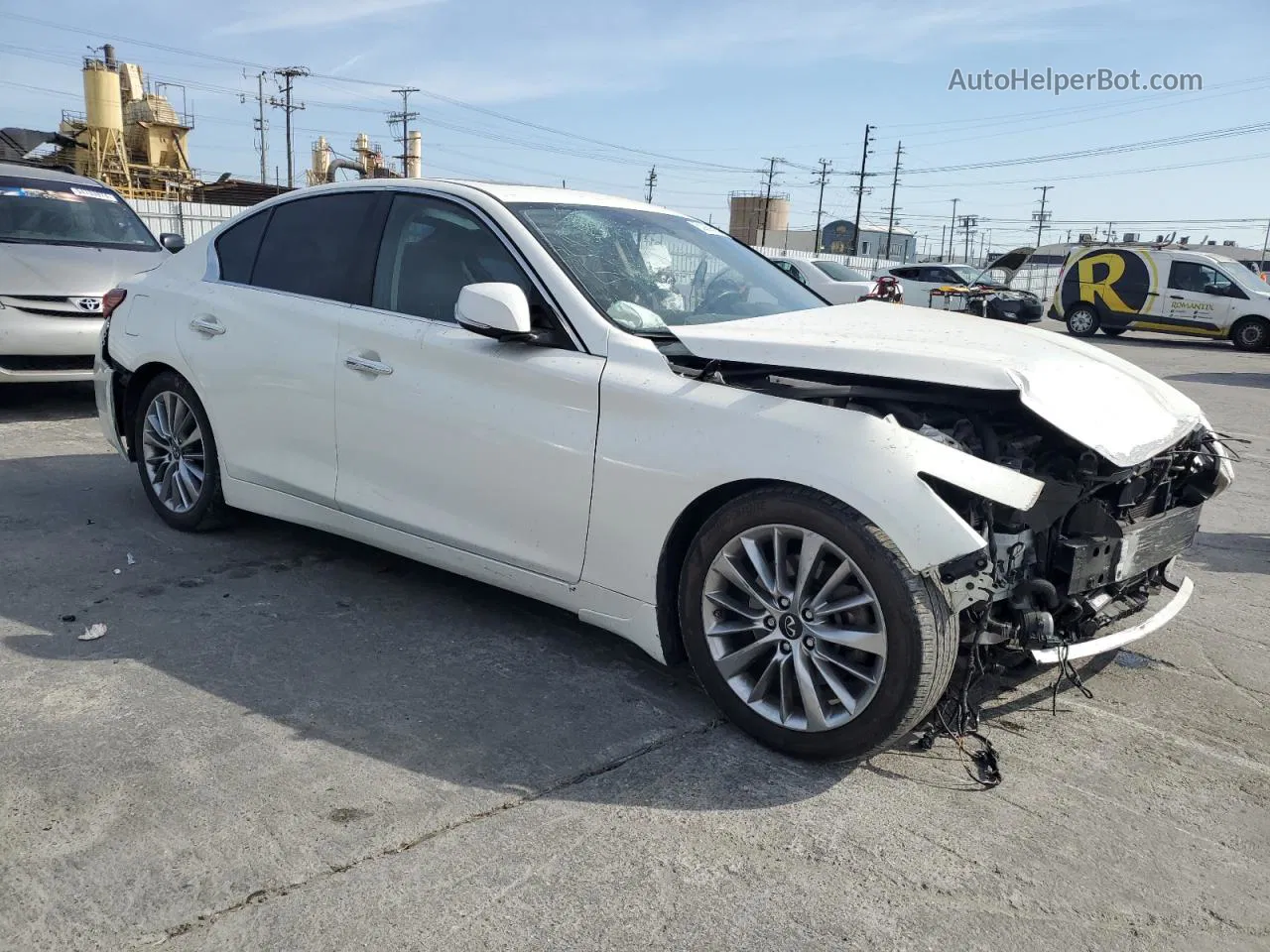 2019 Infiniti Q50 Luxe White vin: JN1EV7AP6KM543704